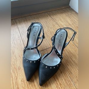 Faux leather heels pump